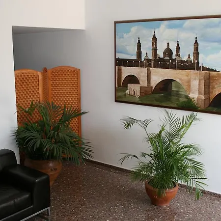 Hostal Puente de Piedra-3